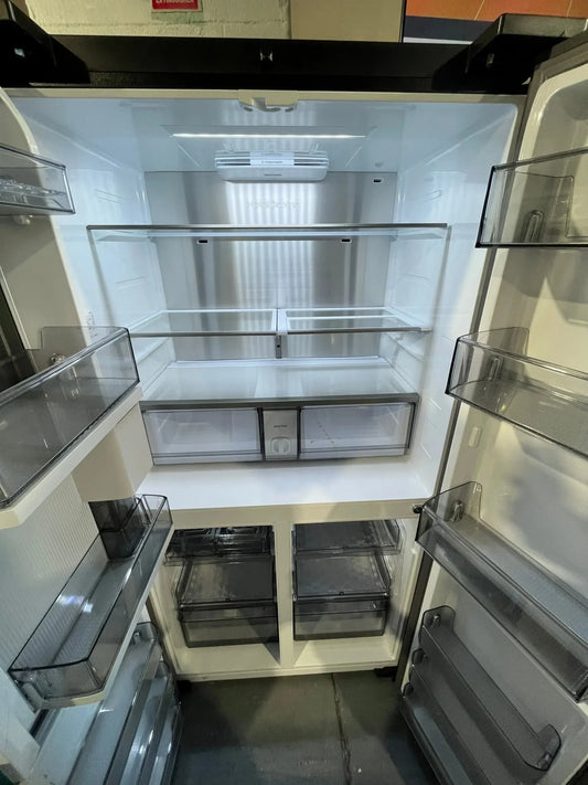 Samsung 636L AI Family Hub French Door Fridge