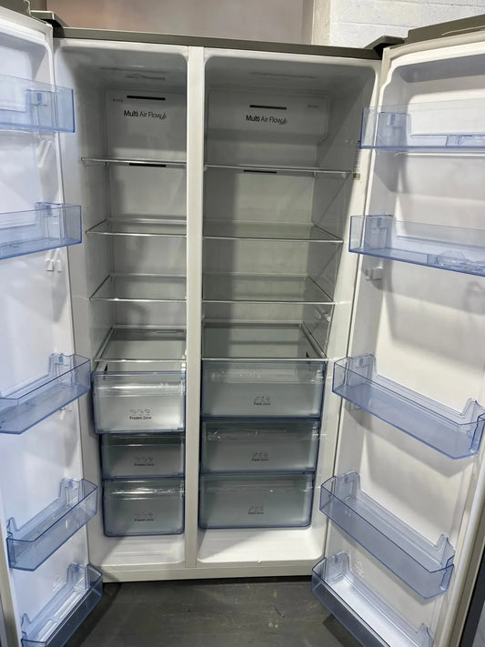 Hisense HR6SBSFF690GW 690L Side by Side Fridge